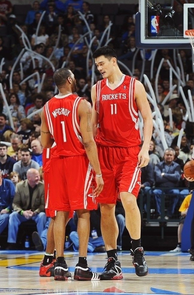 拱手让人 拱手让人