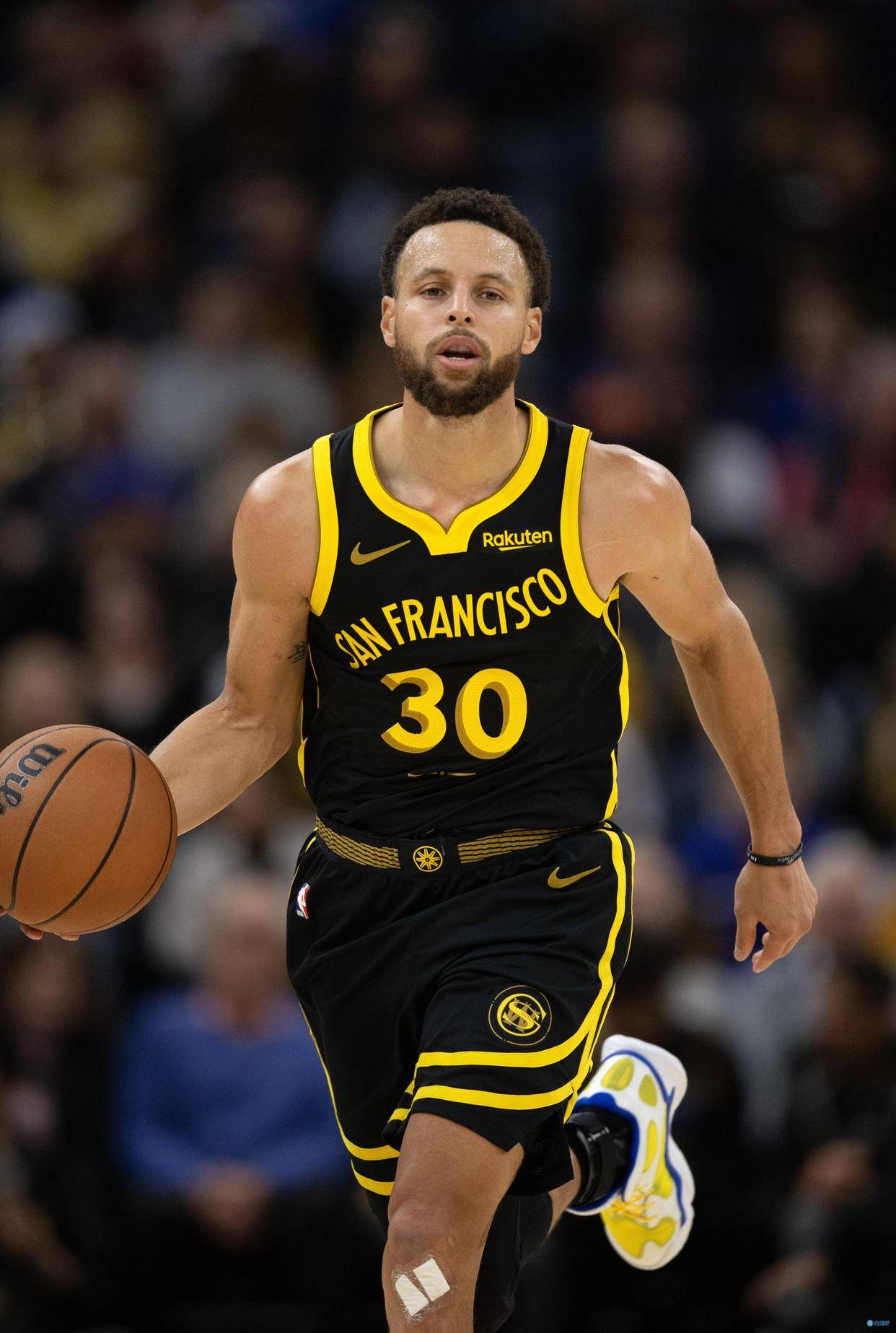 伪三中场 伪三中场