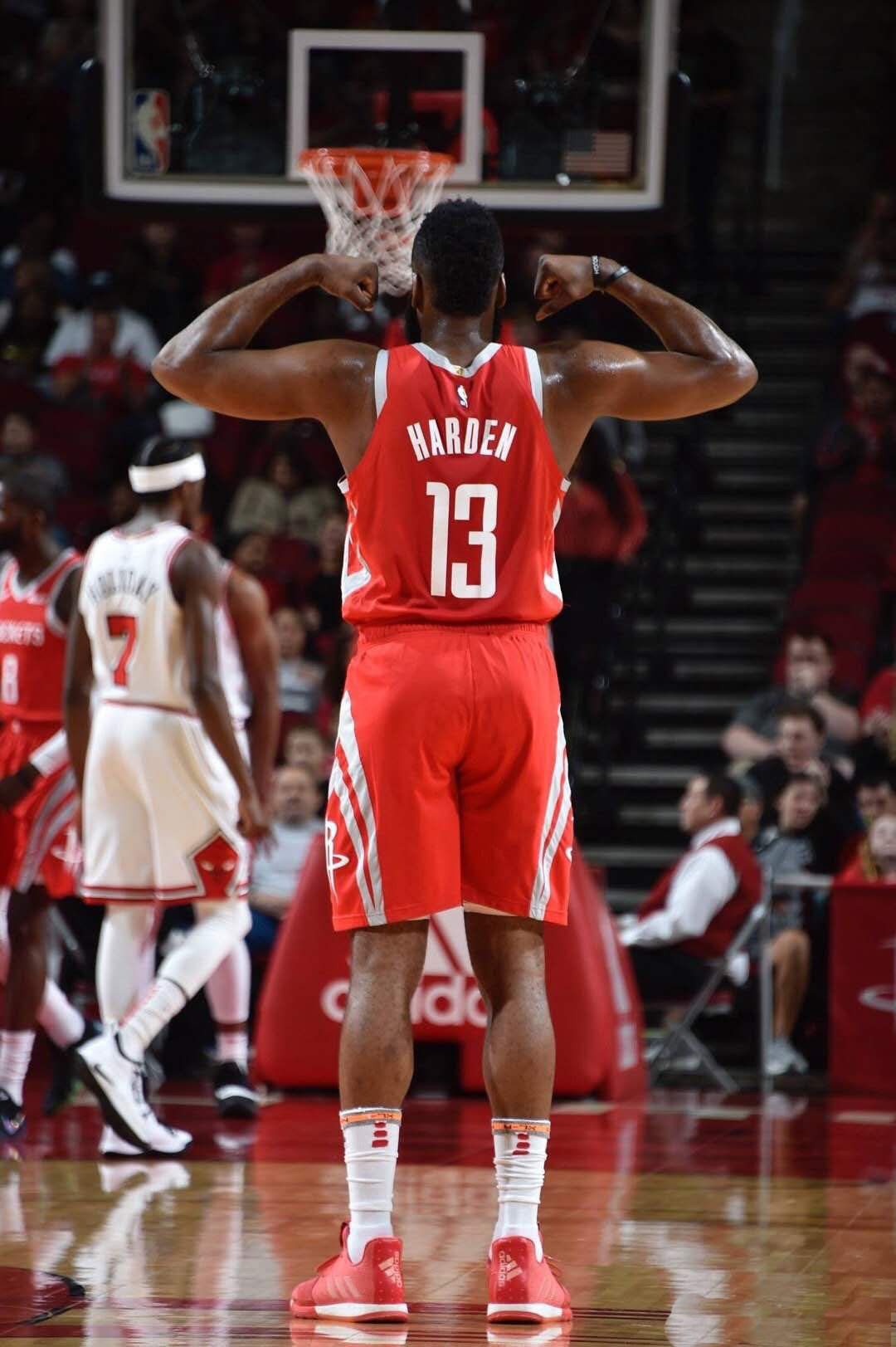 仍遭尼克斯 仍遭尼克斯