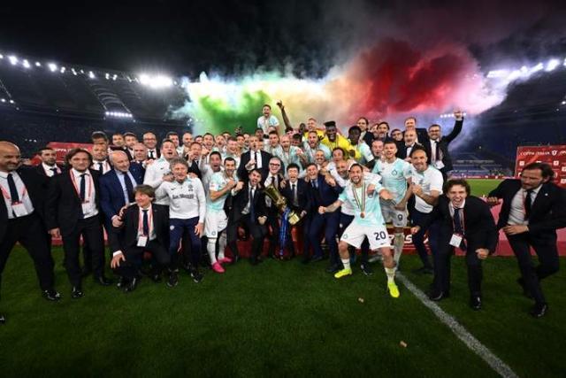 时装或据点 时装或据点